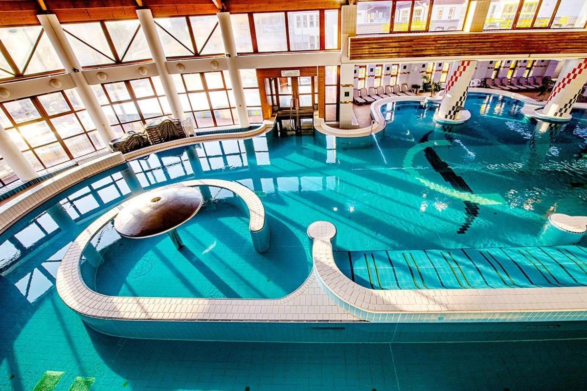 Апартаменты Sunset Wellness Apartman Залакарош Экстерьер фото